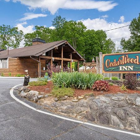 Cedarwood Inn Hendersonville Bagian luar foto
