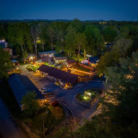 Cedarwood Inn Hendersonville Bagian luar foto
