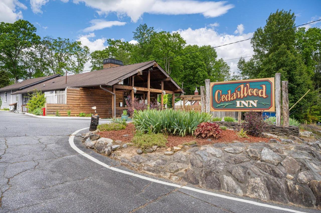 Cedarwood Inn Hendersonville Bagian luar foto