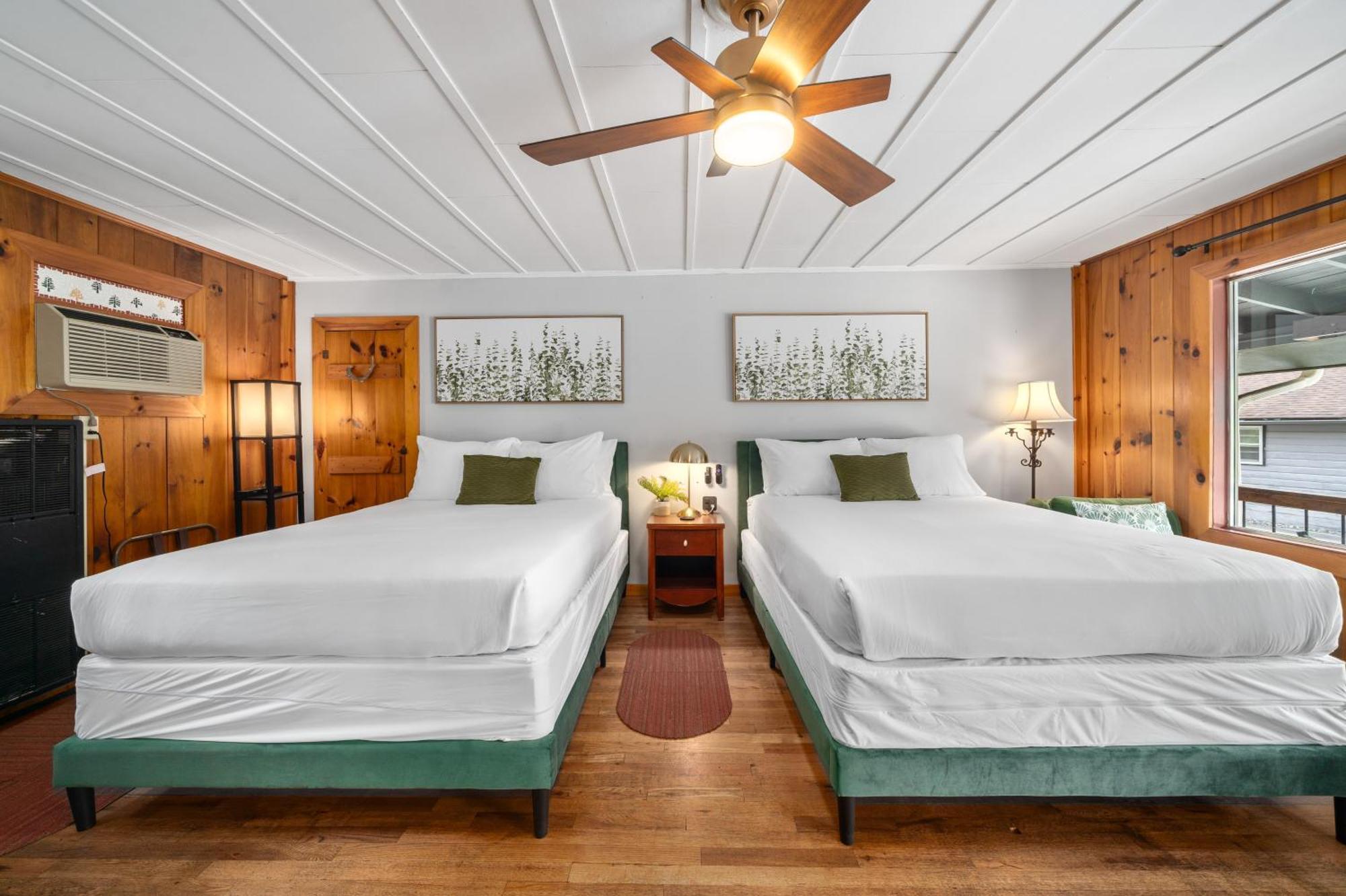 Cedarwood Inn Hendersonville Bagian luar foto
