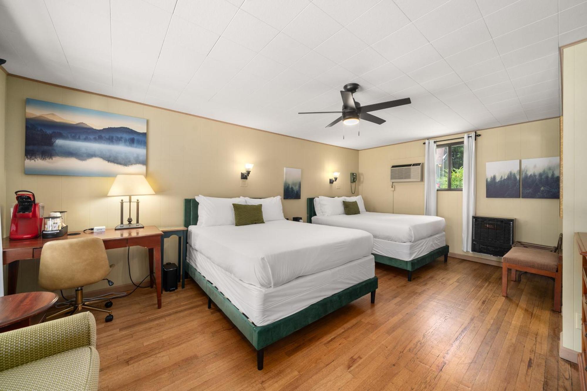 Cedarwood Inn Hendersonville Bagian luar foto