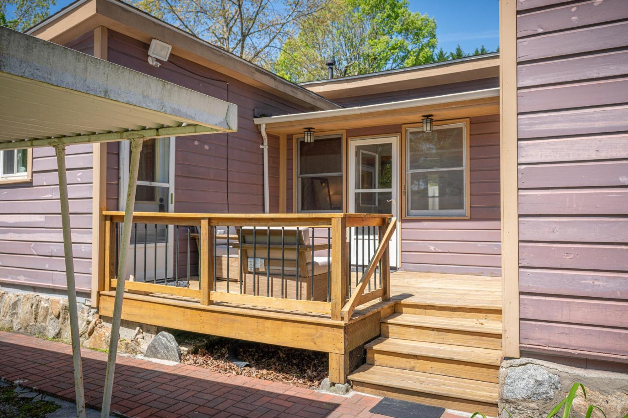 Cedarwood Inn Hendersonville Bagian luar foto