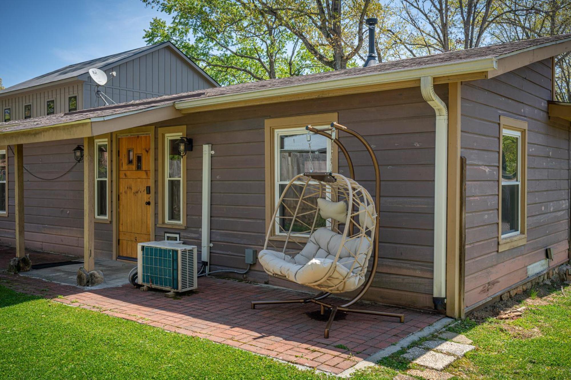 Cedarwood Inn Hendersonville Bagian luar foto