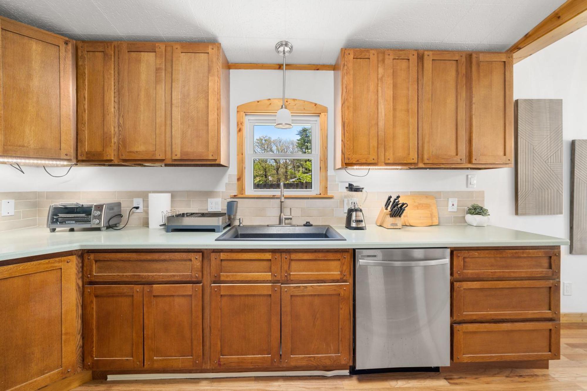 Cedarwood Inn Hendersonville Bagian luar foto